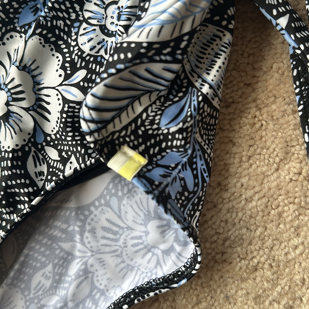 Summersalt The Perfect Wrap One-Piece Swimsuit - Island Floral NWT 10 - Picture 4 of 7